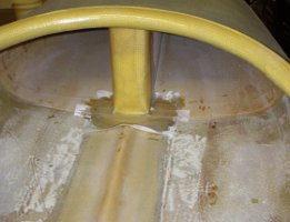 The '93 Boat internal - stiffener rib and central pillar