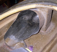 Installed kneecup